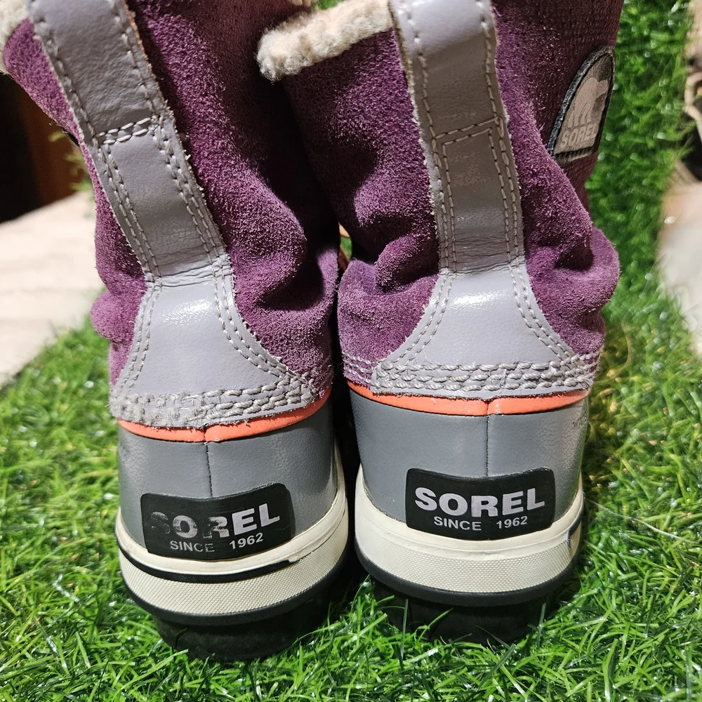 Sorel Winter Carnival Snow Boots Purple Grey Women's Size 4